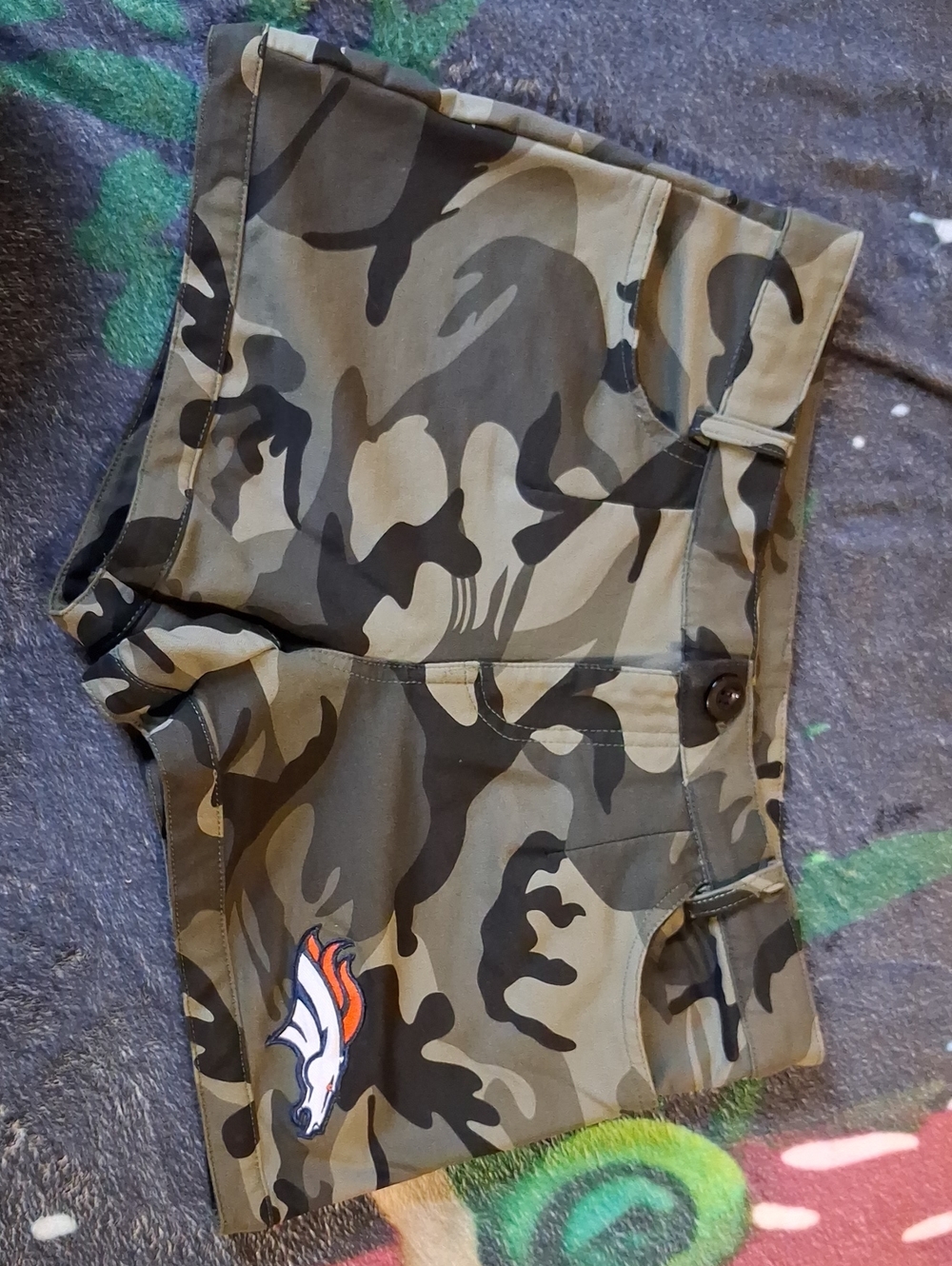NFL Denver Broncos Camo Jean Shorts in Olive and Black